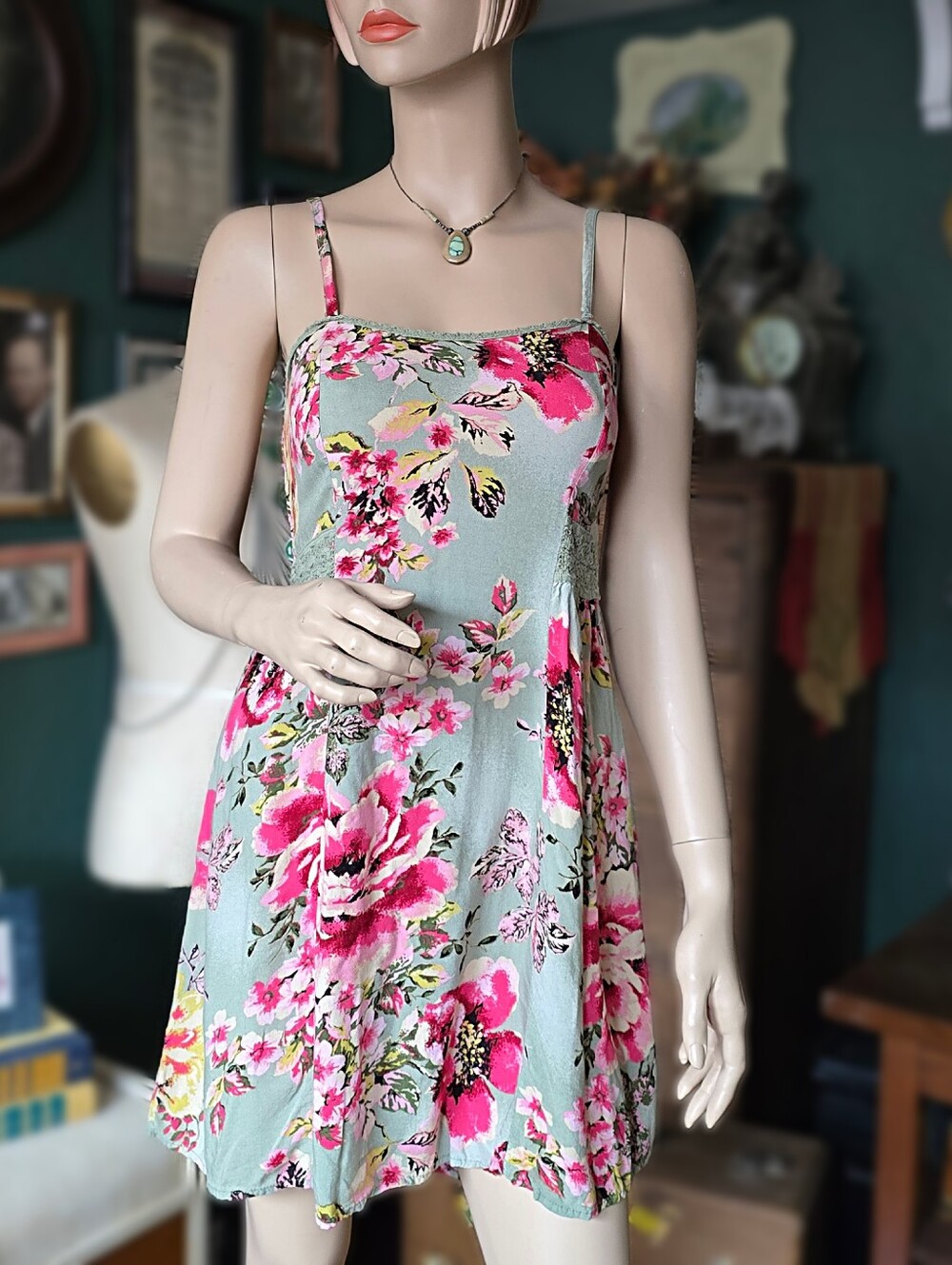 Mossimo Supply Co. green floral print spaghetti strap dress size Med